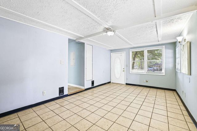 1334 Jennie Lane, Lilburn, GA 30047