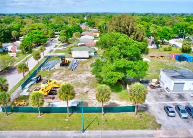 2108 ORANGE Avenue, Fort Pierce, FL 34950