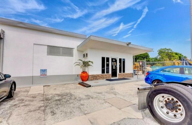 2108 ORANGE Avenue, Fort Pierce, FL 34950