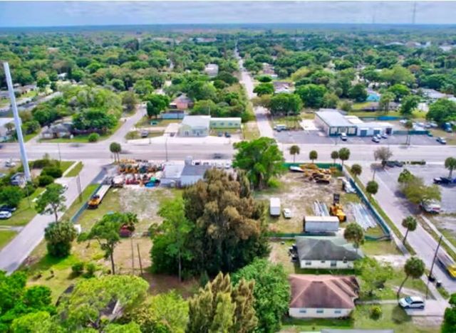 2108 ORANGE Avenue, Fort Pierce, FL 34950