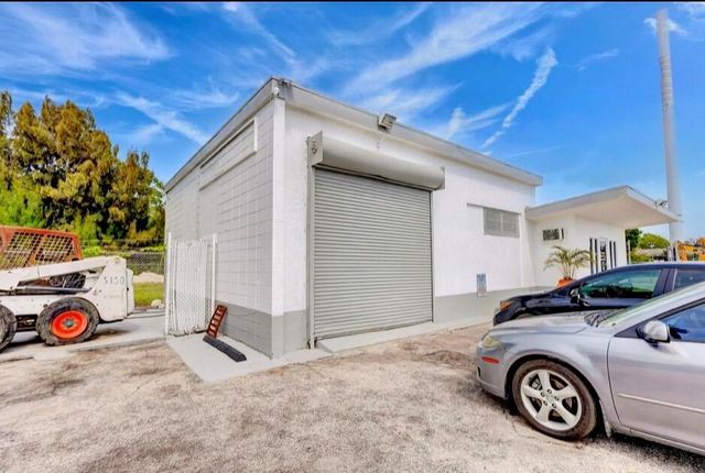 2108 ORANGE Avenue, Fort Pierce, FL 34950