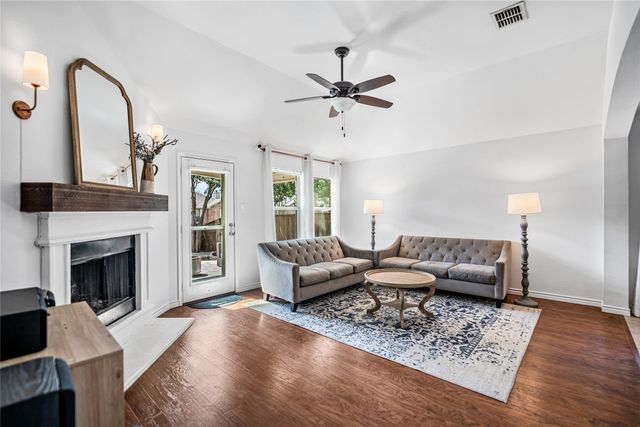 1824 Barton Springs Drive, Little Elm, TX 75068