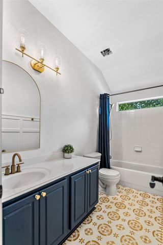 1824 Barton Springs Drive, Little Elm, TX 75068
