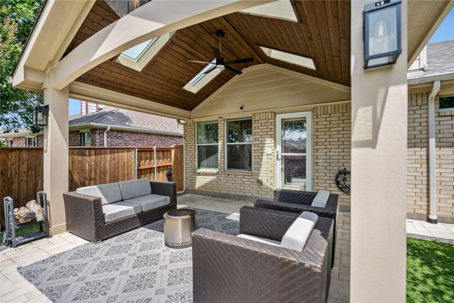 1824 Barton Springs Drive, Little Elm, TX 75068