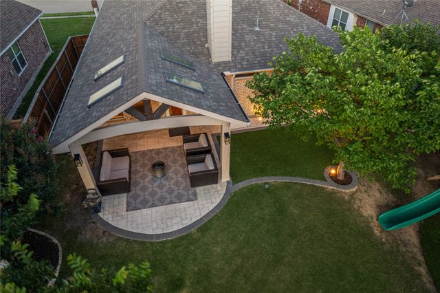 1824 Barton Springs Drive, Little Elm, TX 75068