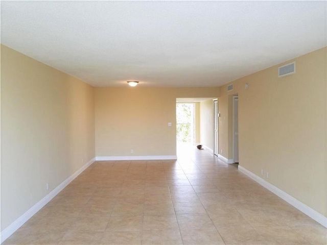 2940 N Course Drive 604, Pompano Beach, FL 33069