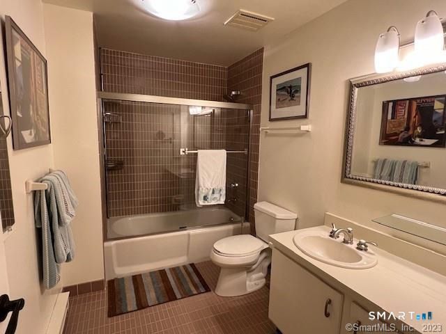 25 Orchard Street 21, Stonington, CT 06378