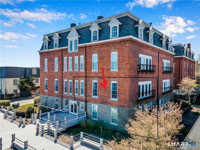 25 Orchard Street 21, Stonington, CT 06378