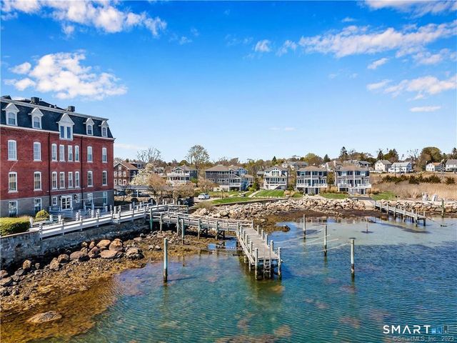 25 Orchard Street 21, Stonington, CT 06378