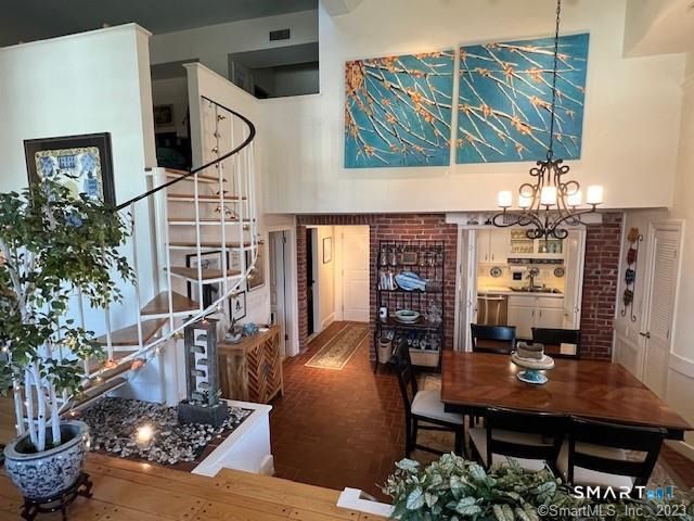 25 Orchard Street 21, Stonington, CT 06378