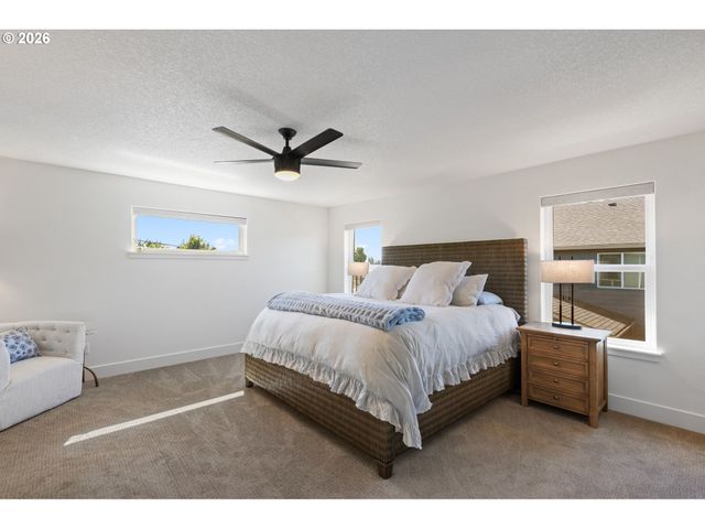 15111 Ne 93RD St, Vancouver, WA 98682