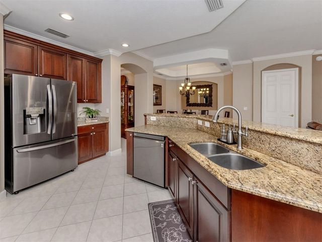 114 BELLA VISTA TERRACE 6B, North Venice, FL 34275