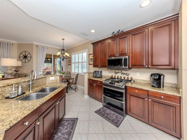 114 BELLA VISTA TERRACE 6B, North Venice, FL 34275