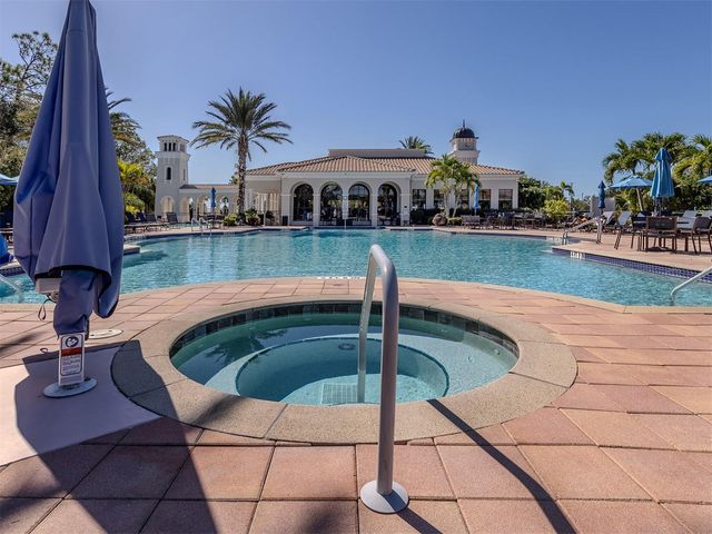 114 BELLA VISTA TERRACE 6B, North Venice, FL 34275