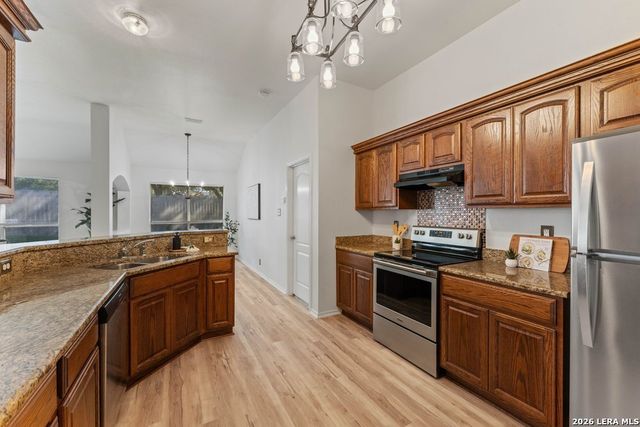 13127 Forum Rd, Universal City, TX 78148