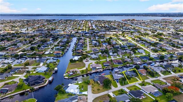 3813 12th PL, Cape Coral, FL 33904