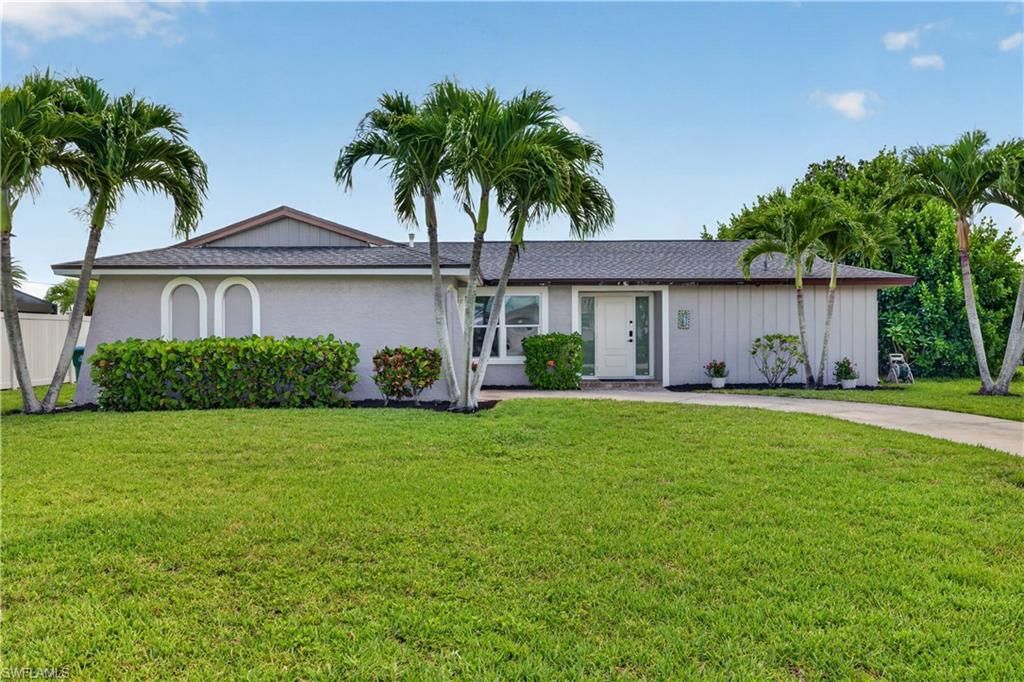 3813 12th PL, Cape Coral, FL 33904