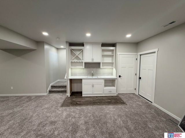 6674 Shadow Ridge Place, Columbus, NE 68601