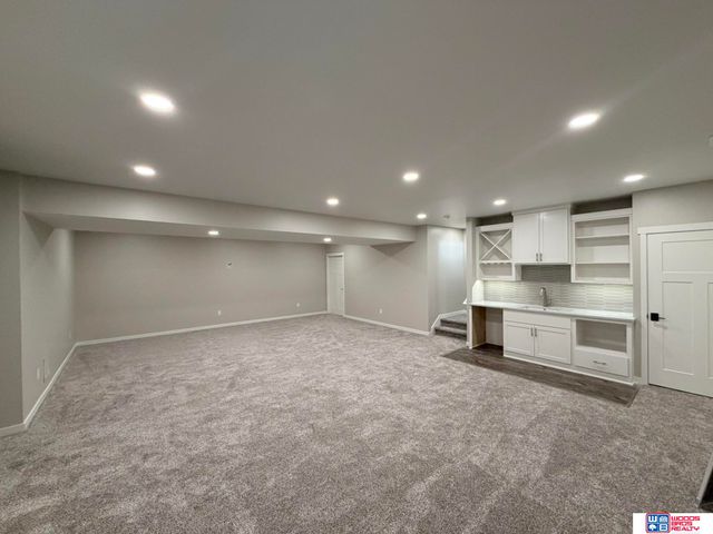 6674 Shadow Ridge Place, Columbus, NE 68601