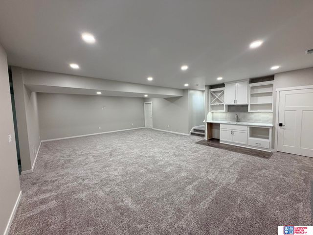 6674 Shadow Ridge Place, Columbus, NE 68601