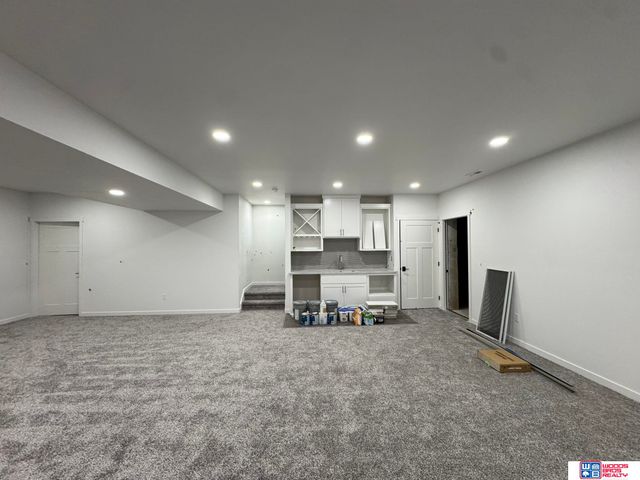 6674 Shadow Ridge Place, Columbus, NE 68601