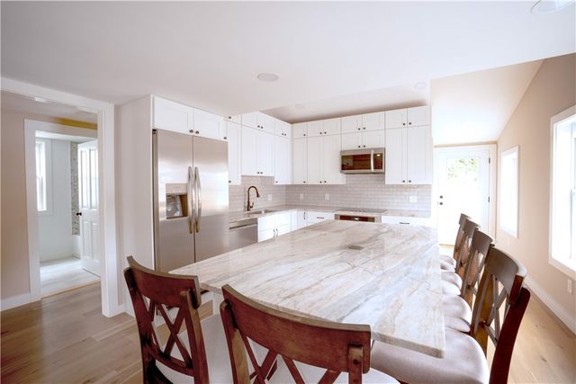 57 Callender Avenue, Newport, RI 02840