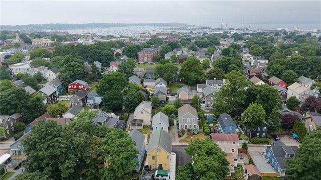 57 Callender Avenue, Newport, RI 02840
