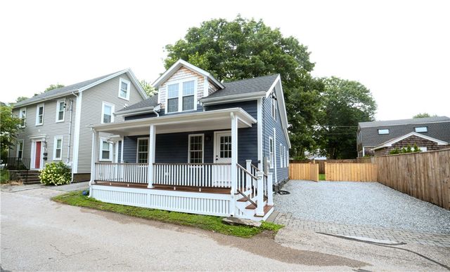 57 Callender Avenue, Newport, RI 02840