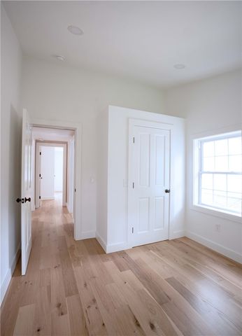 57 Callender Avenue, Newport, RI 02840