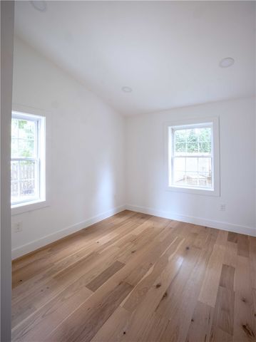57 Callender Avenue, Newport, RI 02840