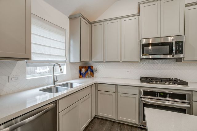 7508 Rhyner Way, Fort Worth, TX 76137