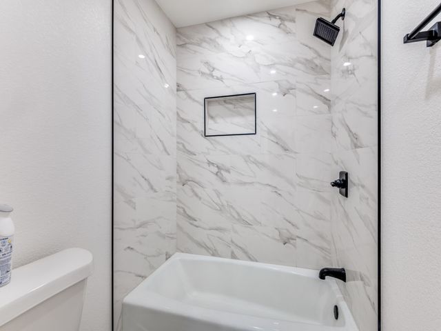 205 Laurel Street, Mansfield, TX 76063