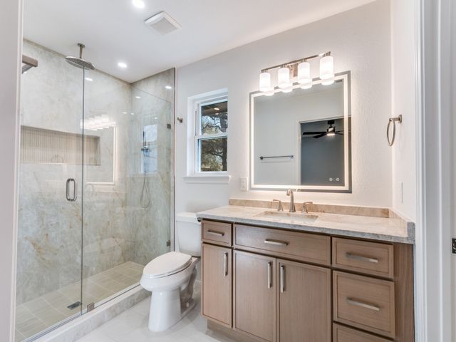 205 Laurel Street, Mansfield, TX 76063