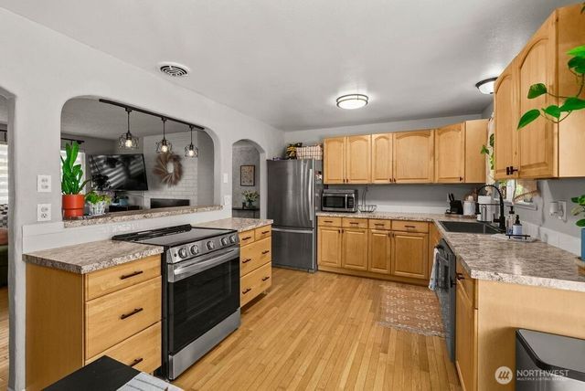8413 Queets Drive NE, Lacey, WA 98516