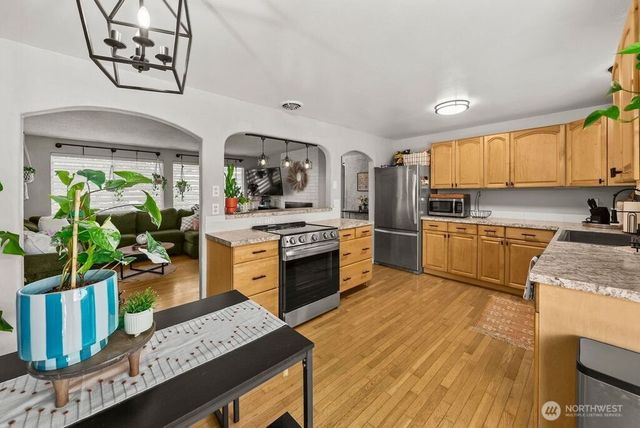 8413 Queets Drive NE, Lacey, WA 98516