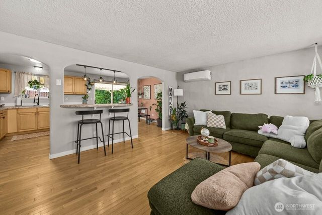 8413 Queets Drive NE, Lacey, WA 98516