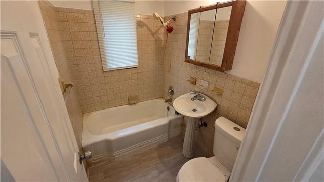 2121 E 77th Terrace, Kansas City, MO 64132