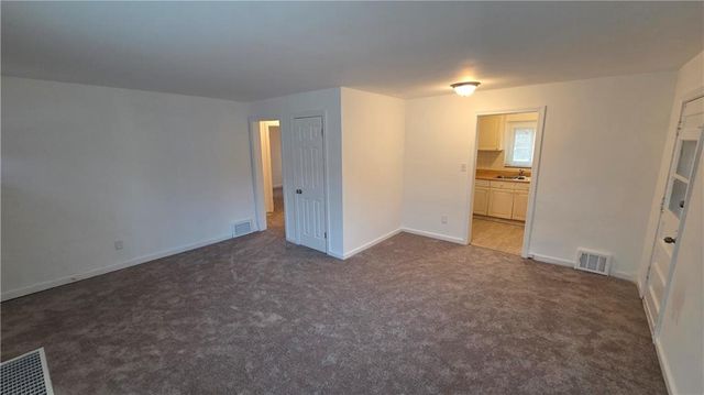 2121 E 77th Terrace, Kansas City, MO 64132