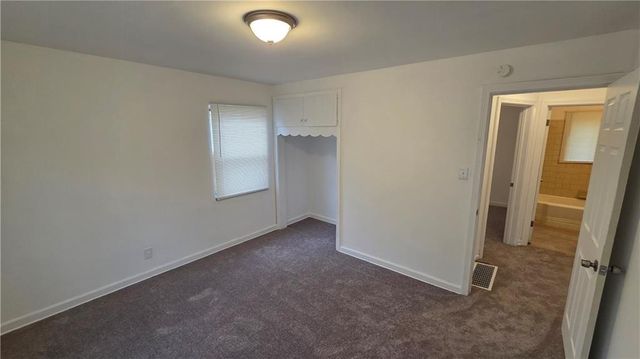 2121 E 77th Terrace, Kansas City, MO 64132