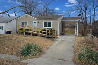 2121 E 77th Terrace, Kansas City, MO 64132