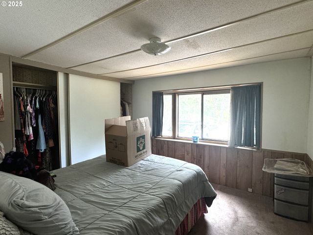 410 EVERGREEN RIDGE Rd, Riddle, OR 97469