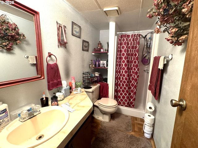 410 EVERGREEN RIDGE Rd, Riddle, OR 97469