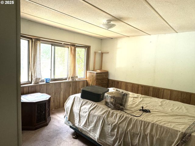 410 EVERGREEN RIDGE Rd, Riddle, OR 97469