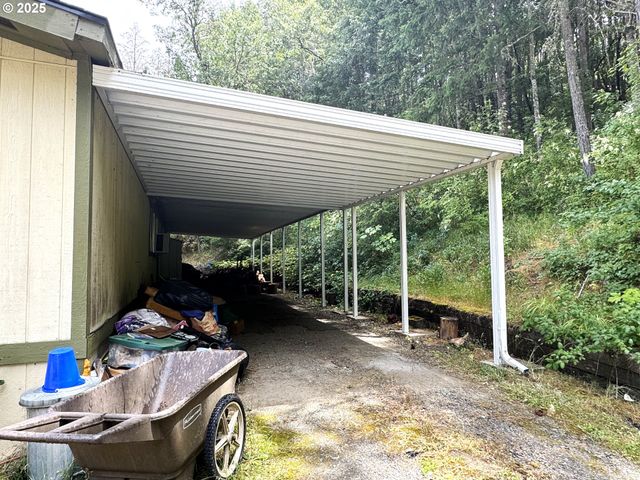 410 EVERGREEN RIDGE Rd, Riddle, OR 97469