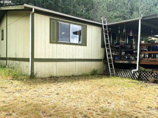 410 EVERGREEN RIDGE Rd, Riddle, OR 97469
