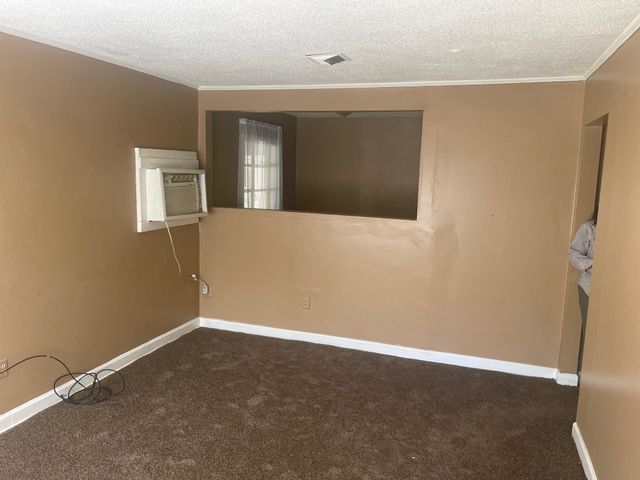 3076 JEAN DR, Memphis, TN 38118
