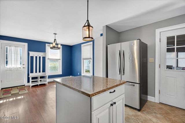 211 N 5th Avenue, Mechanicville, NY 12118