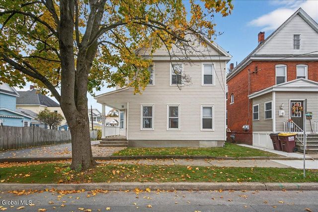 211 N 5th Avenue, Mechanicville, NY 12118