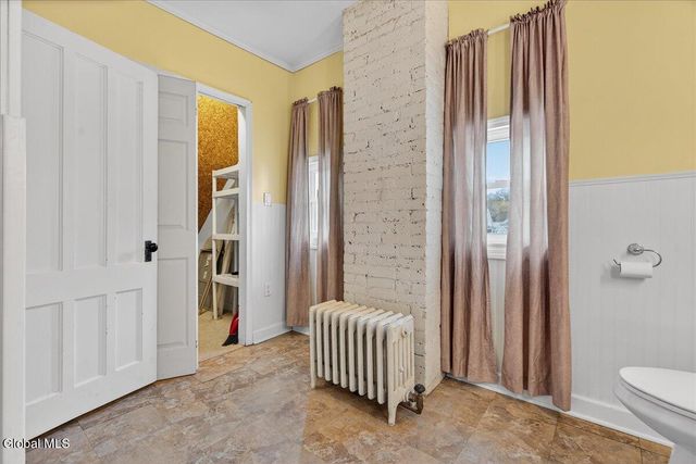 211 N 5th Avenue, Mechanicville, NY 12118