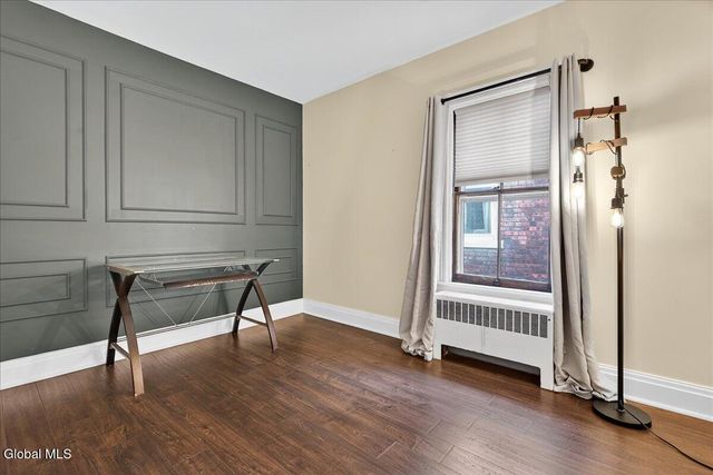 211 N 5th Avenue, Mechanicville, NY 12118